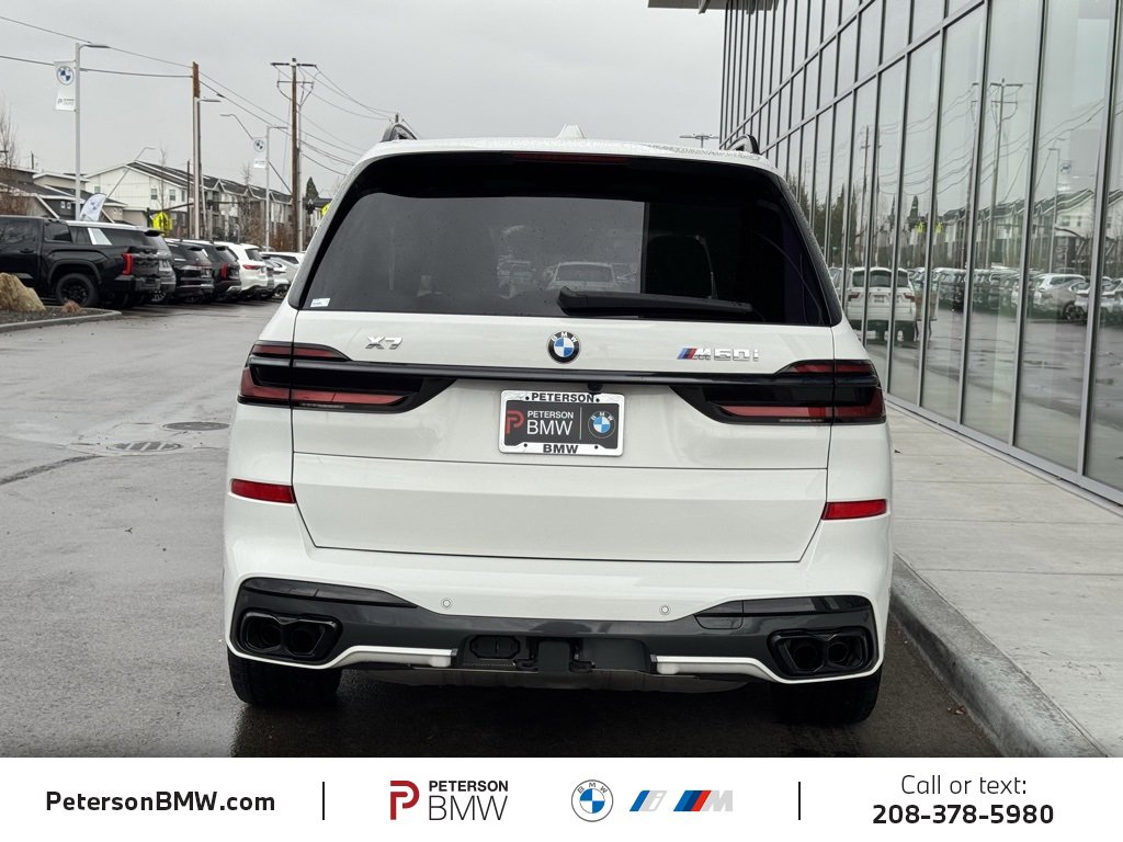 Used 2025 BMW X7 M60i image 5