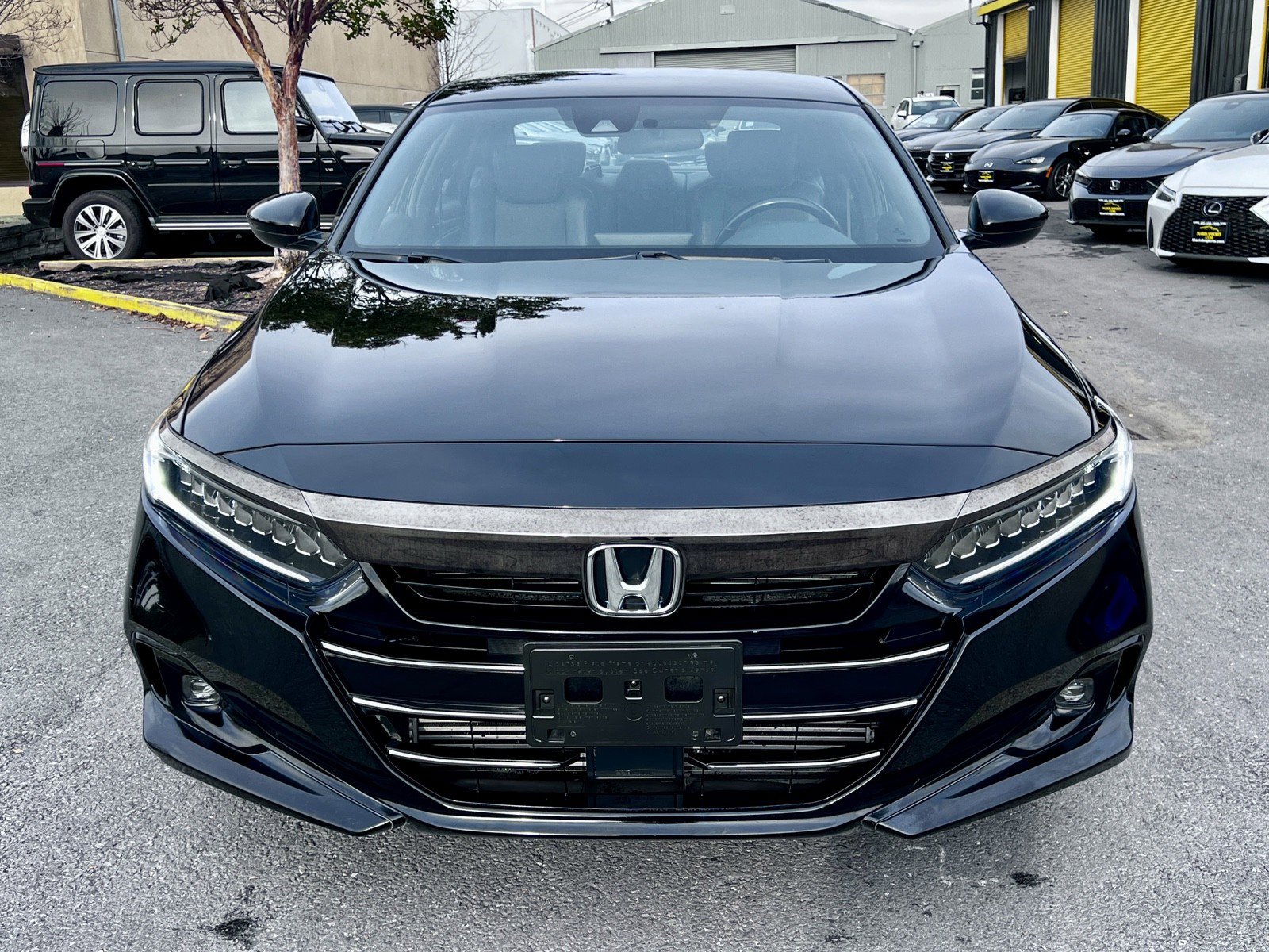 Used 2022 Honda Accord Sport image 2