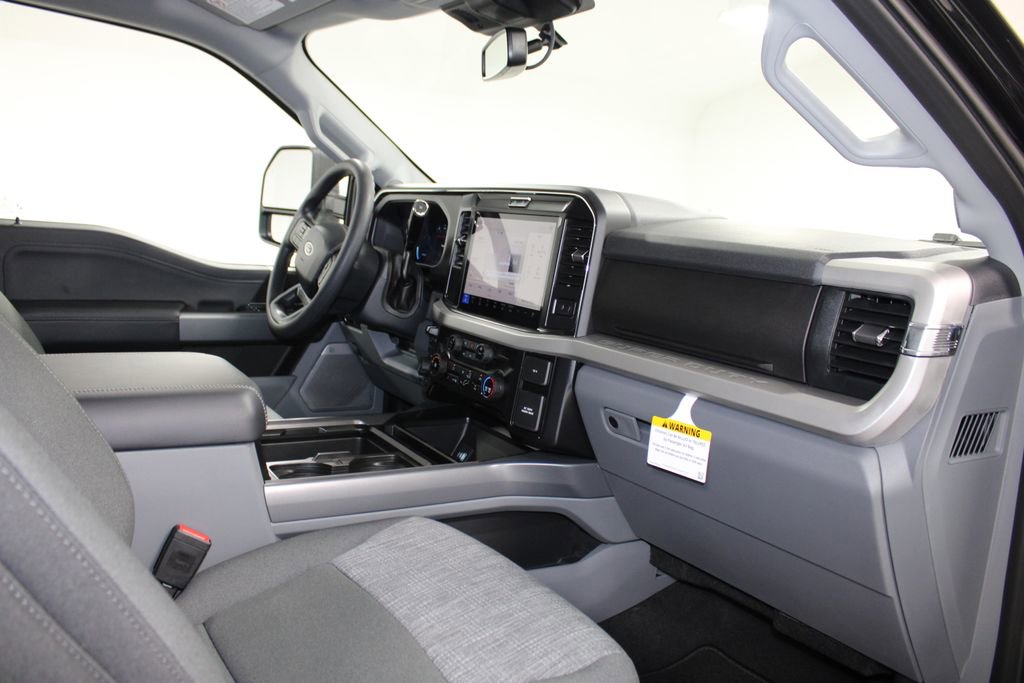New 2026 Ford F250 XLT w/ XLT Premium Package image 31