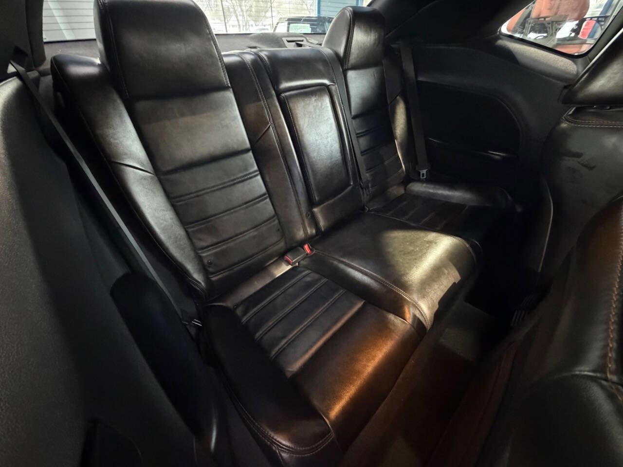 Used 2014 Dodge Challenger SXT image 23