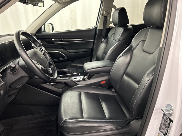 Used 2025 Kia Telluride S AWD/4WD image 6