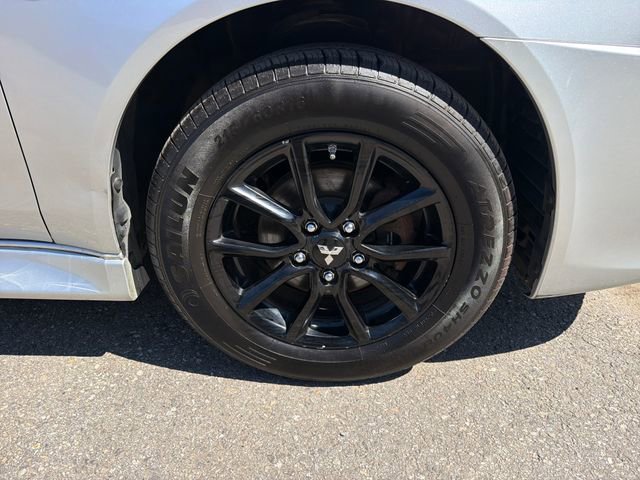 Used 2017 Mitsubishi Lancer ES FWD image 26