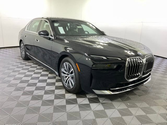 Used 2024 BMW i7 eDrive50 image 3