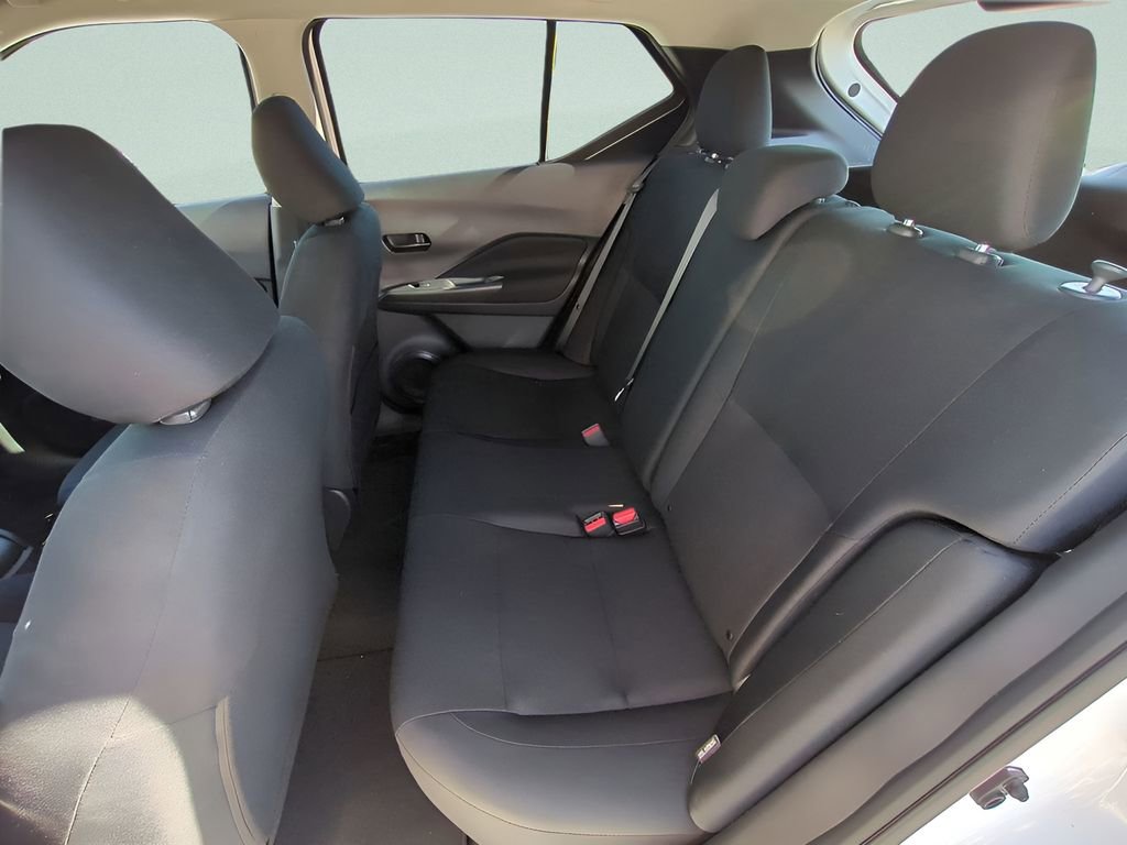 Certified 2025 Nissan Kicks Play S image 14