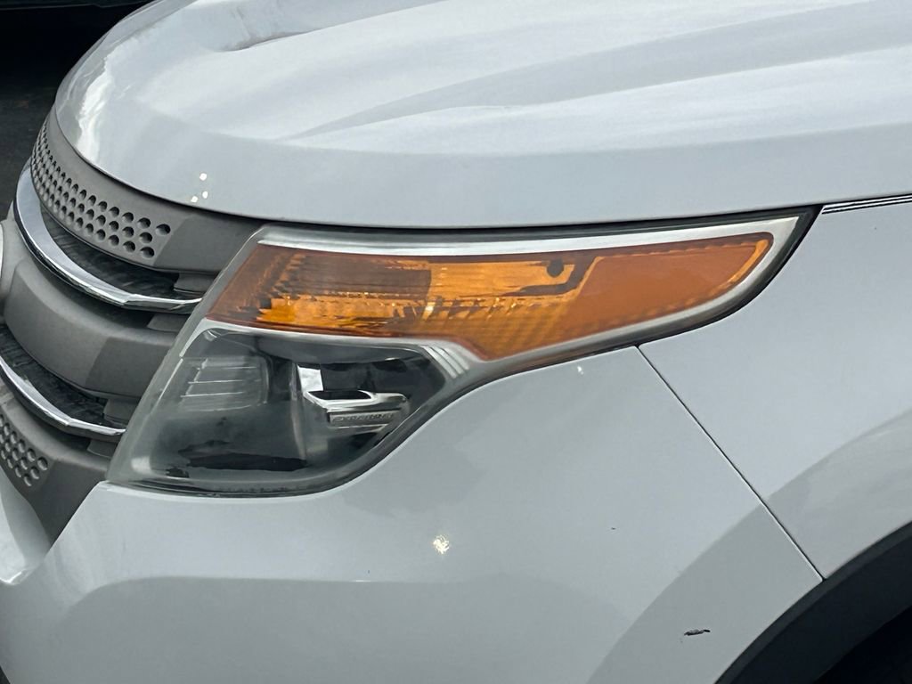 Used 2013 Ford Explorer FWD image 11