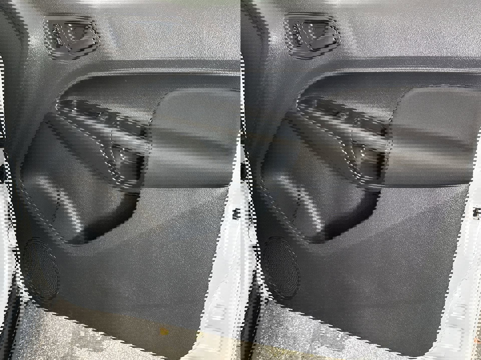 Used 2016 Ford Transit Connect XL image 32