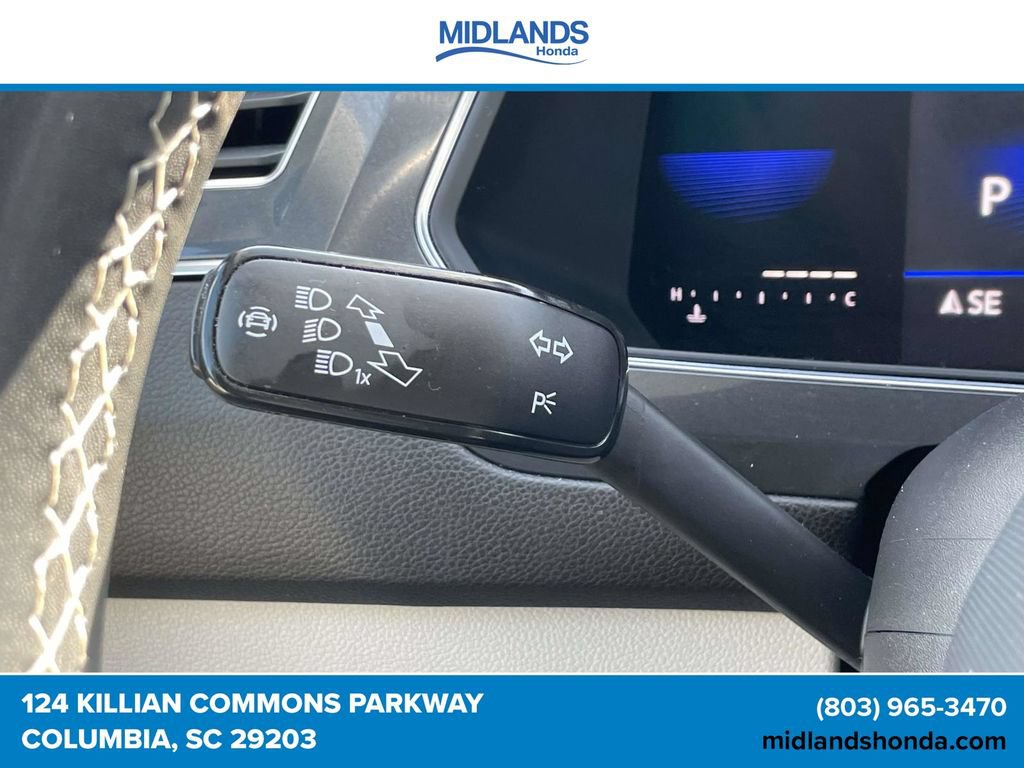 Used 2023 Volkswagen Tiguan SE FWD image 23