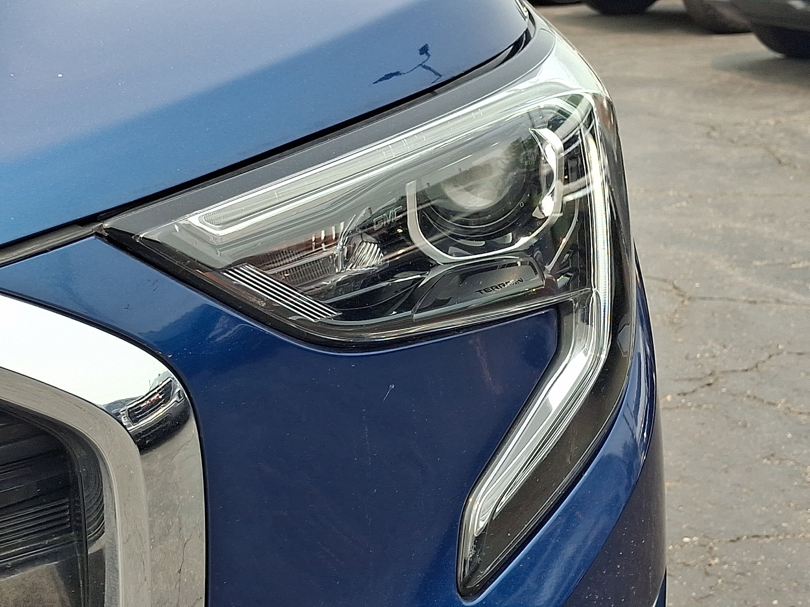 Used 2020 GMC Terrain SLE FWD image 9