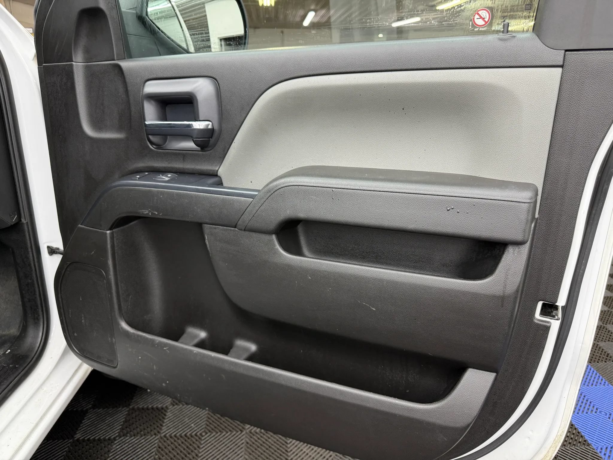 Used 2018 GMC Sierra 1500 2WD Regular Cab image 5