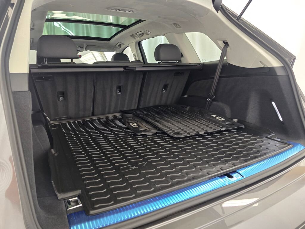 Used 2023 Audi Q7 3.0T Prestige image 21