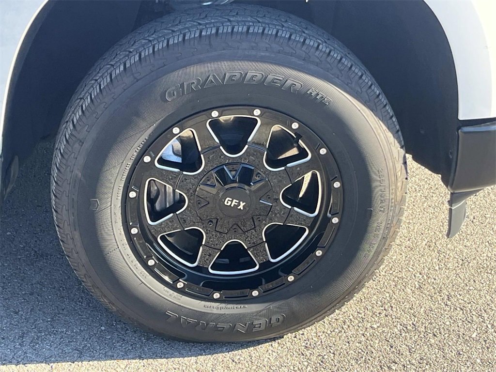 Used 2024 Chevrolet Silverado 1500 W/T w/ WT Value Package image 11