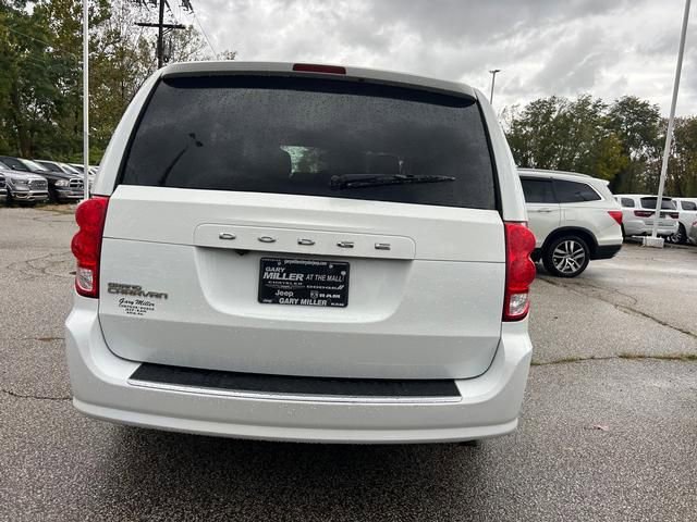Used 2019 Dodge Grand Caravan SE w/ UConnect Hands-Free Group image 4