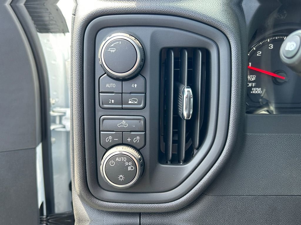 New 2026 Chevrolet Silverado 1500 W/T w/ WT Value Package AWD/4WD image 16