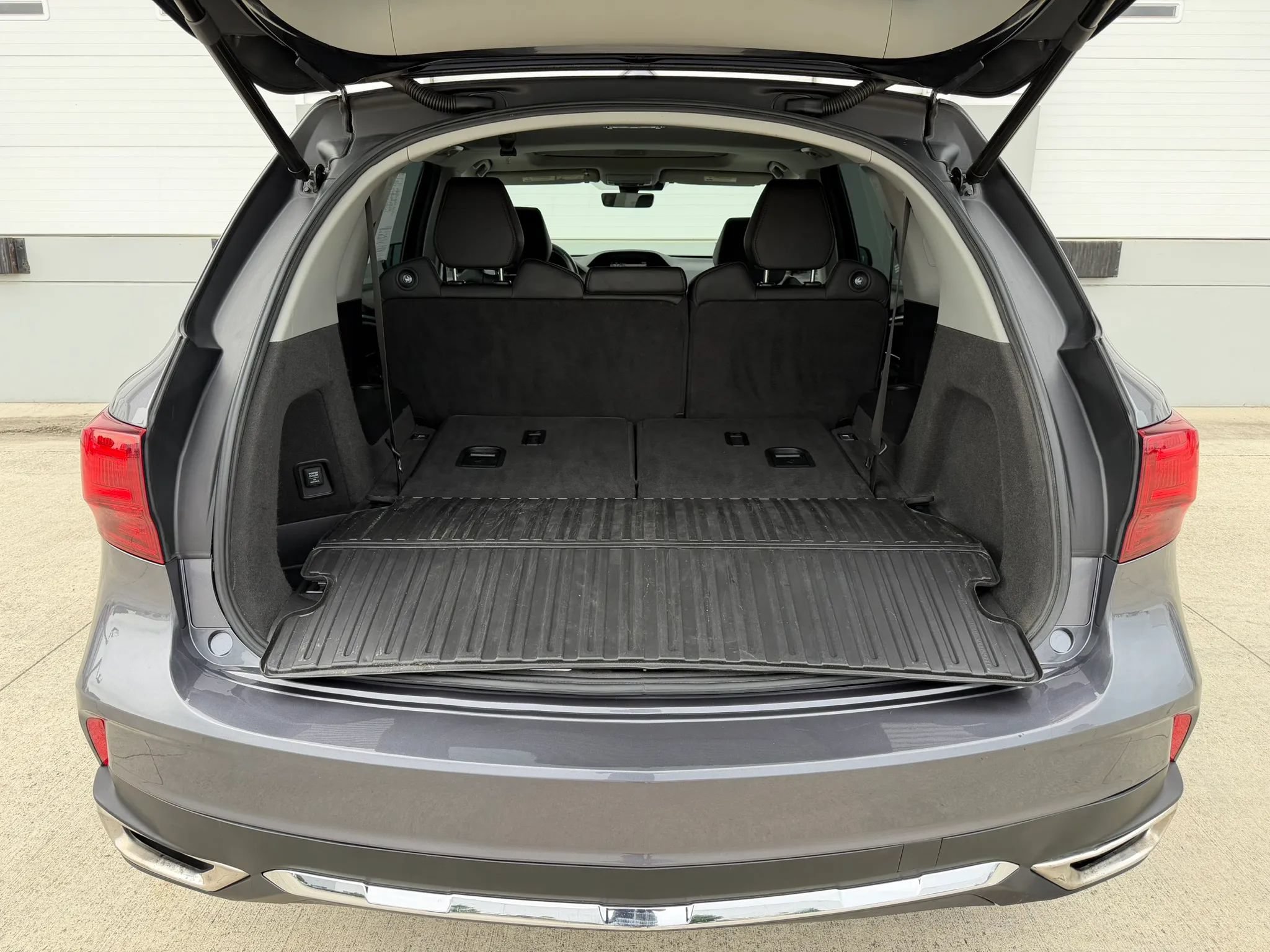 Used 2017 Acura MDX SH-AWD w/ Technology Package image 14