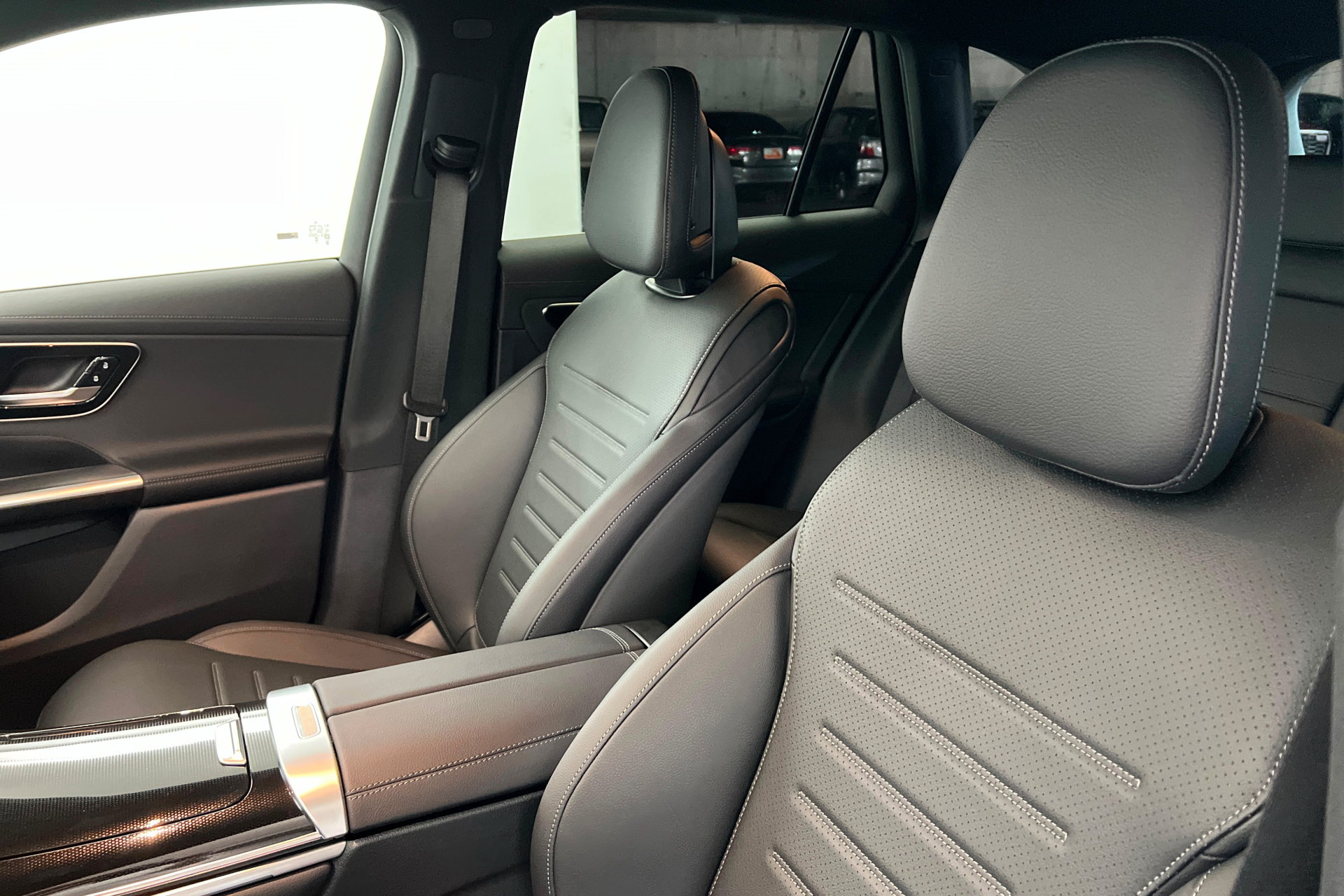 New 2027 Mercedes-Benz GLC 300 4MATIC image 16