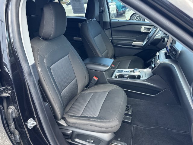 Used 2022 Ford Explorer XLT RWD image 25
