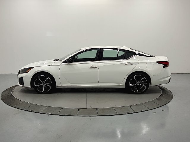 Used 2024 Nissan Altima 2.5 SR FWD image 5