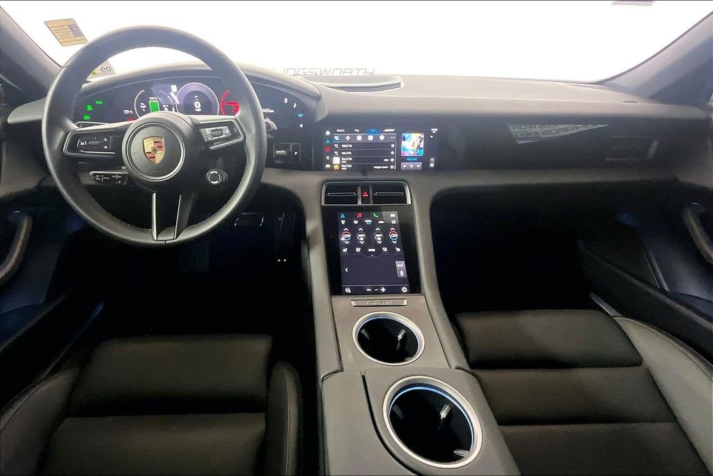 Used 2025 Porsche Taycan image 11