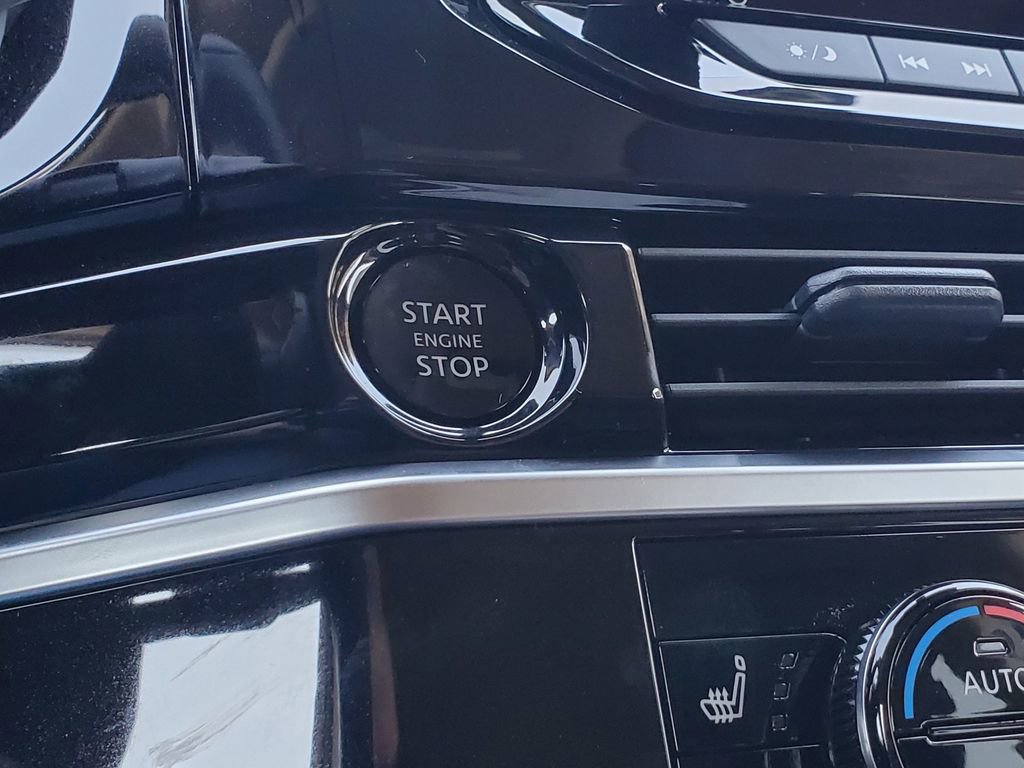 New 2025 Nissan Pathfinder SV image 35