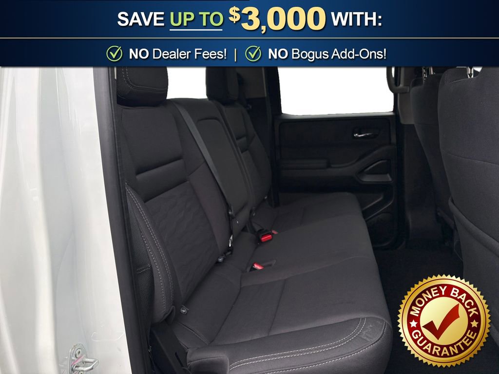 Used 2024 Nissan Frontier SV image 23