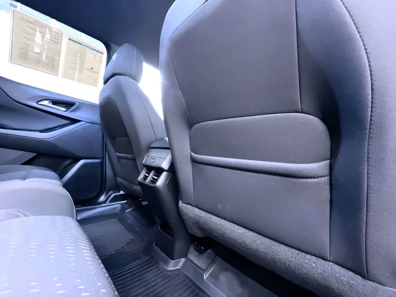 Used 2025 Chevrolet Equinox LT w/ Safety and Technology Package AWD/4WD image 40