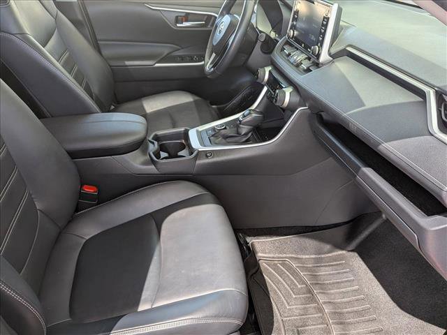 Used 2021 Toyota RAV4 XLE Premium AWD/4WD image 21