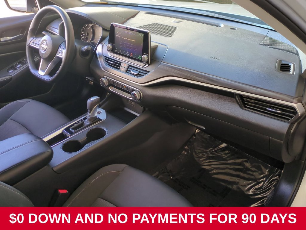 Used 2025 Nissan Altima 2.5 SV FWD image 30