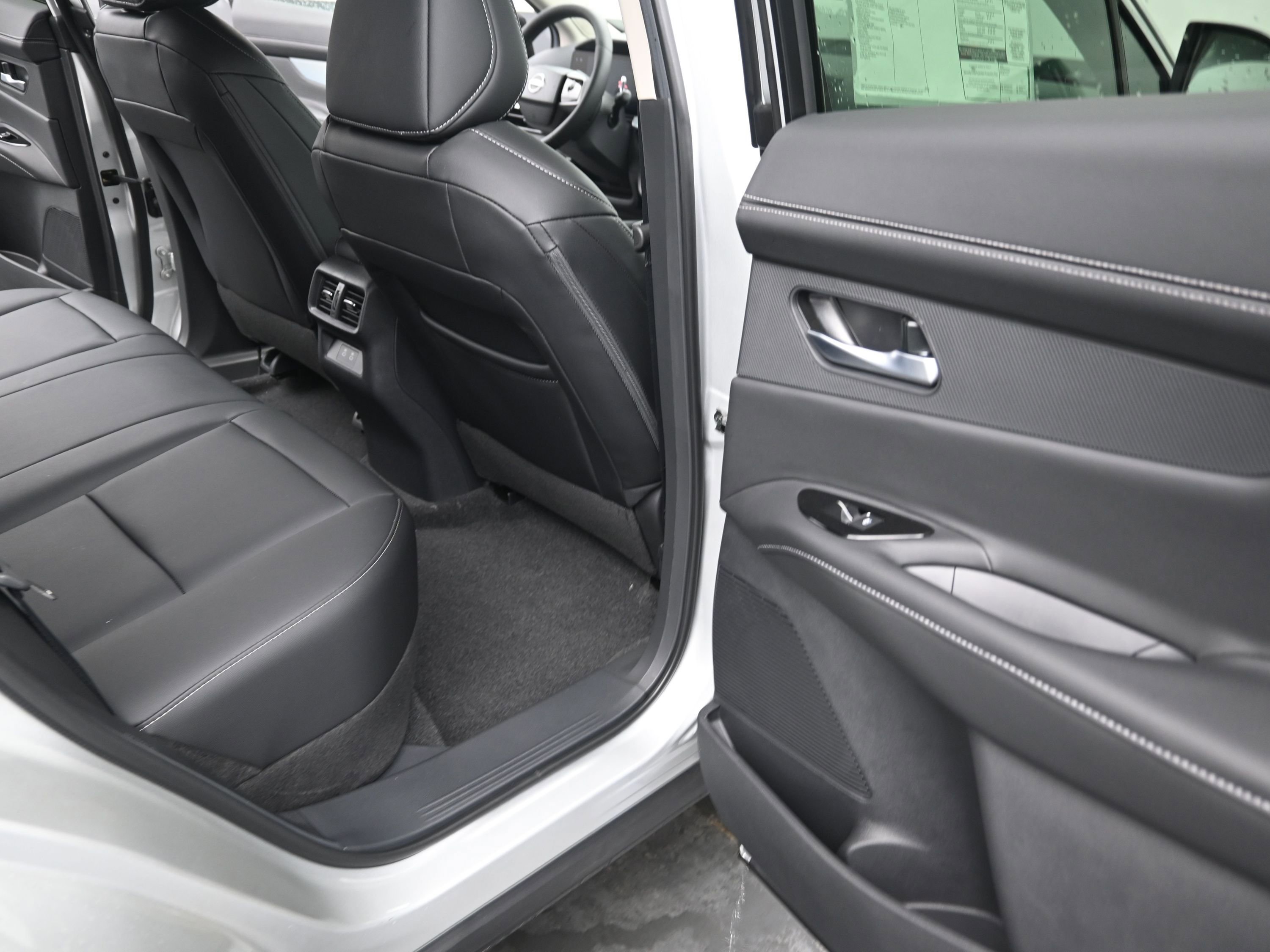 New 2025 Nissan Murano SL w/ Cargo Package image 19