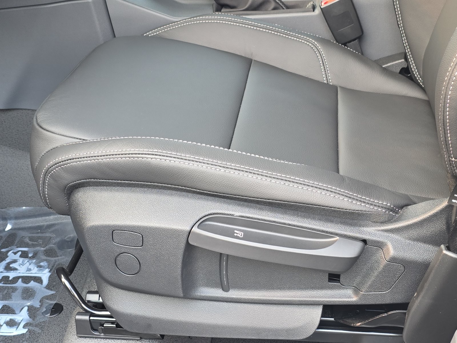 New 2026 INEOS Grenadier Station Wagon AWD/4WD image 17