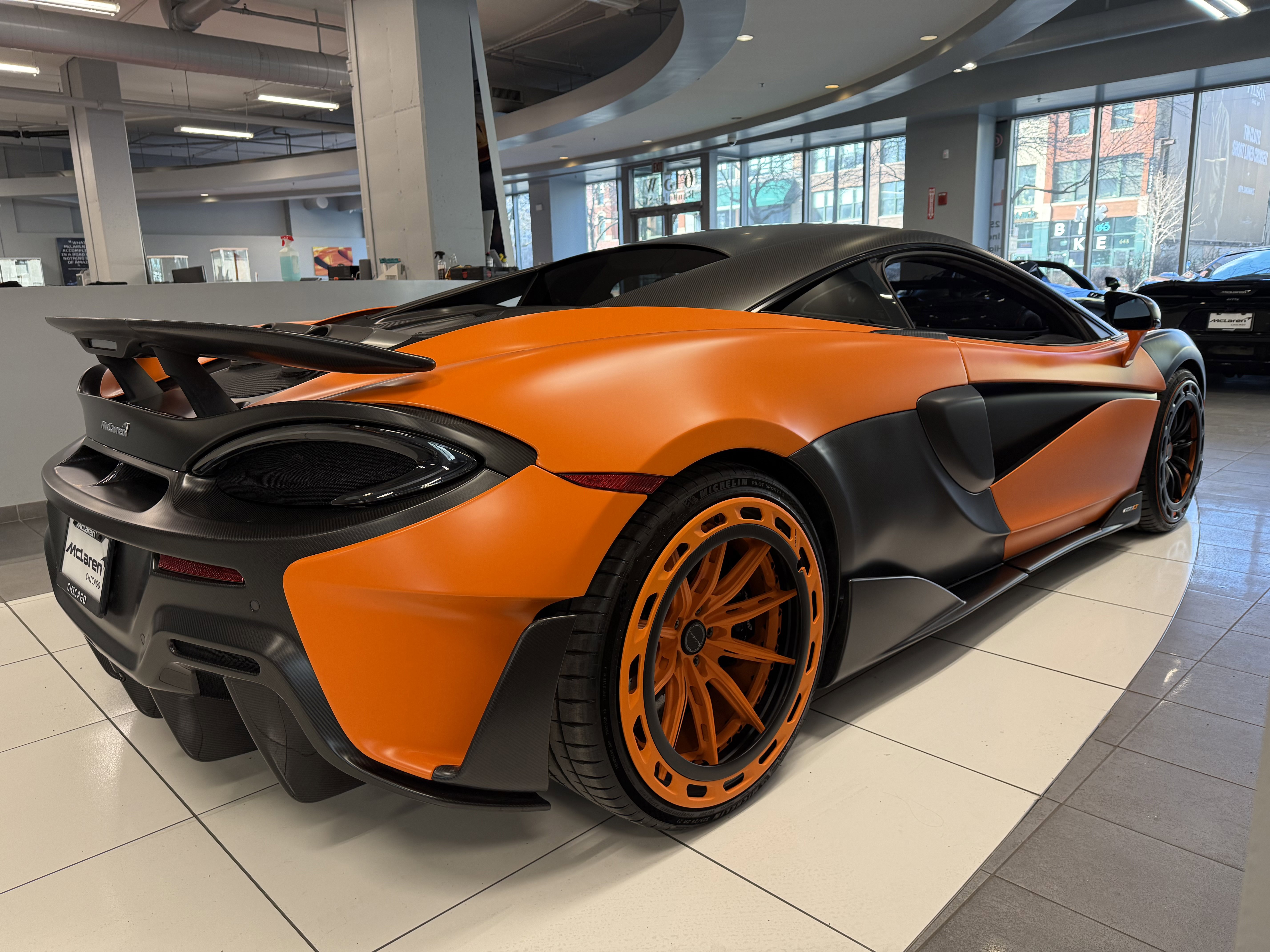 Used 2019 McLaren 600LT image 10
