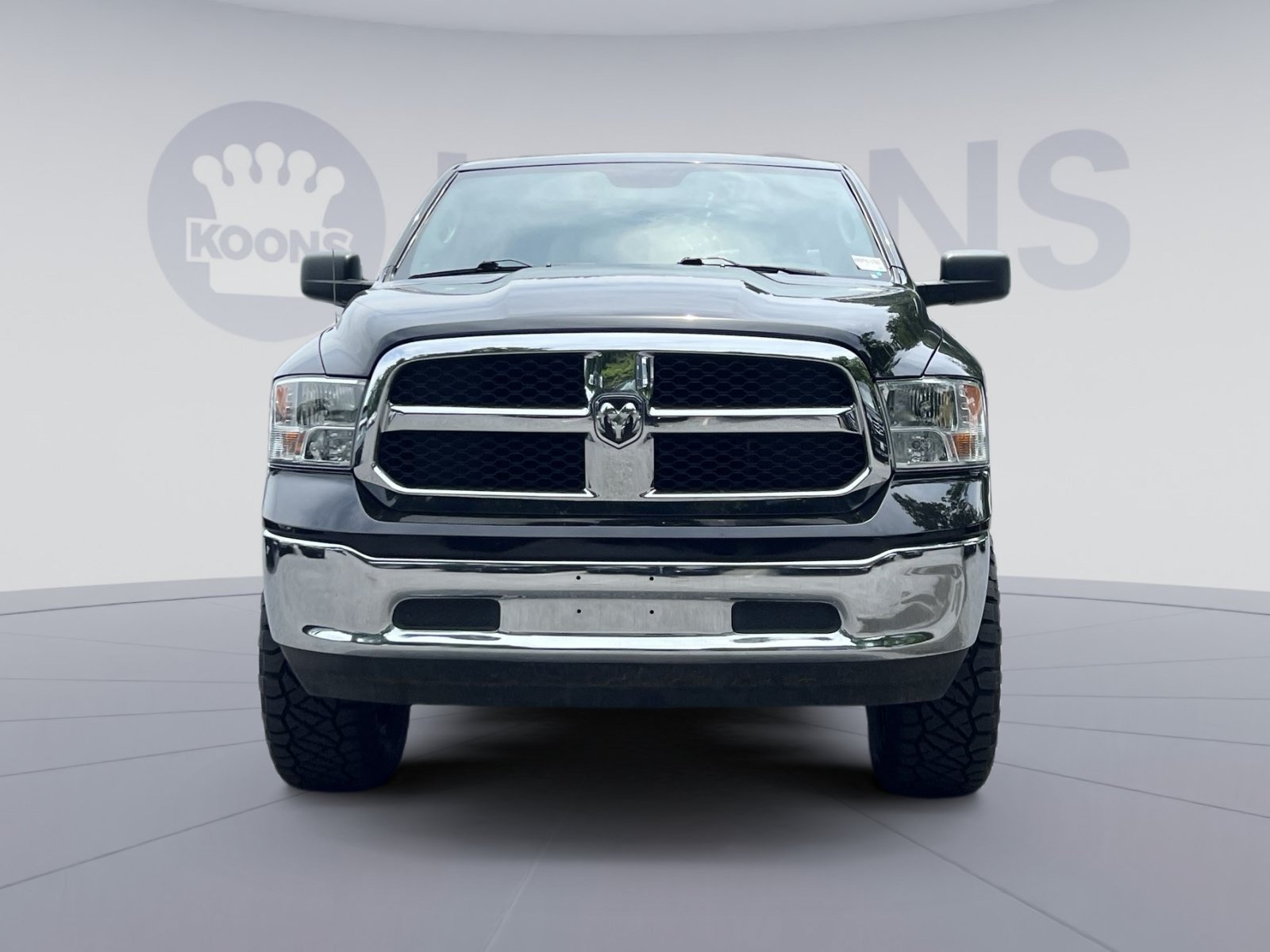 Used 2024 RAM 1500 Classic SLT AWD/4WD image 4