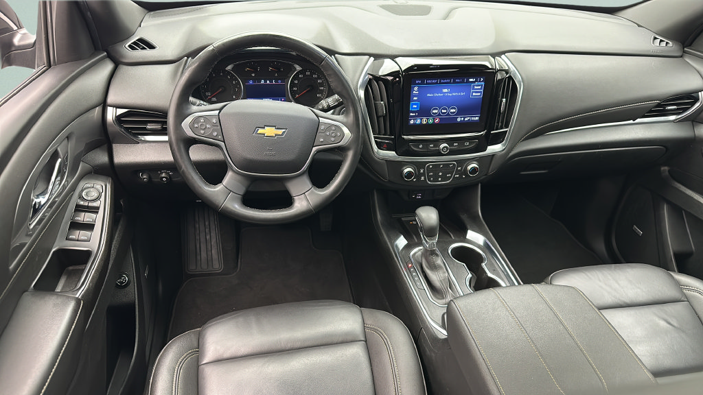 Used 2023 Chevrolet Traverse LT w/ LT Premium Package AWD/4WD image 10
