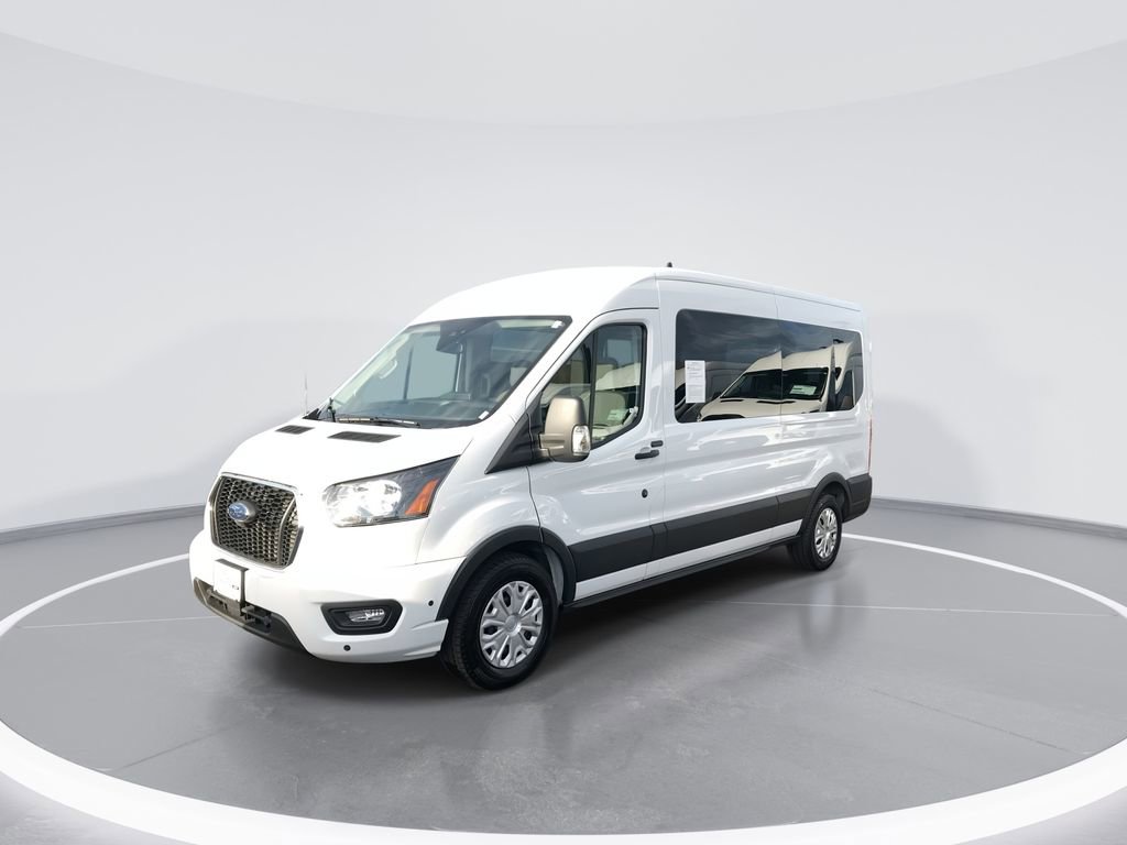 Used 2025 Ford Transit 350 XLT image 4