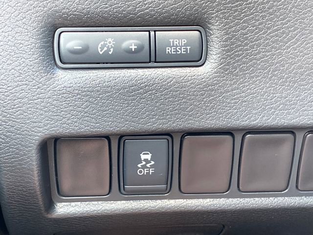 Used 2016 Nissan Murano SV w/ Premium Package AWD/4WD image 14