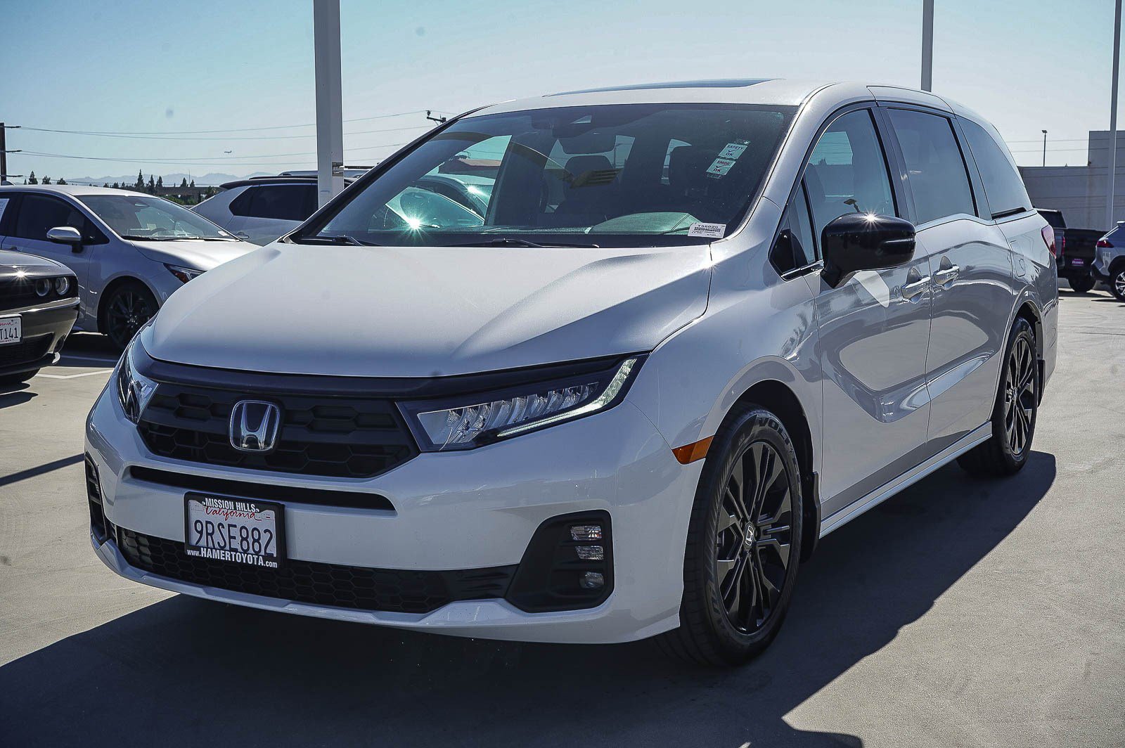 Used 2025 Honda Odyssey Sport-L image 3