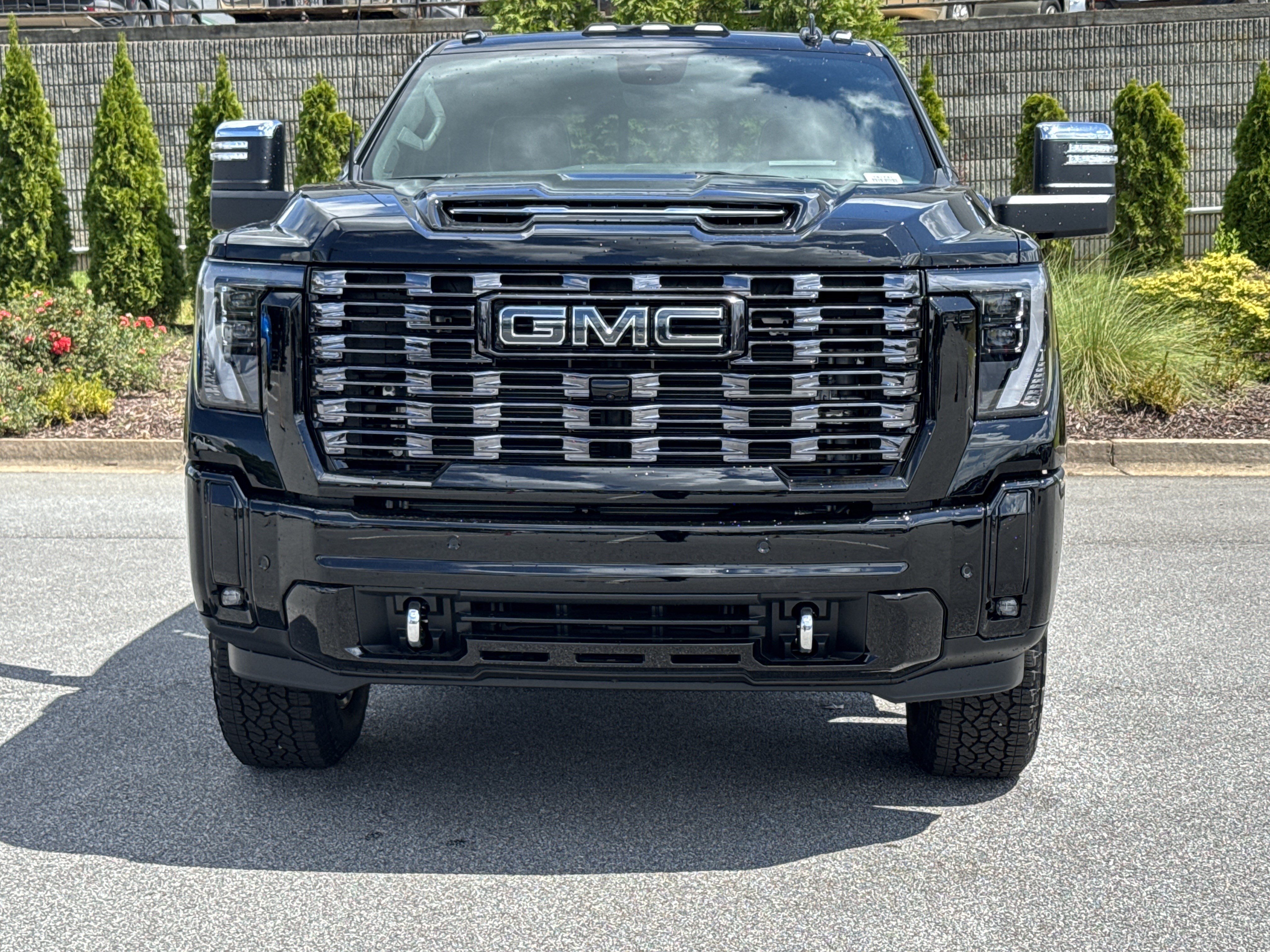 New 2026 GMC Sierra 2500 Denali Ultimate w/ LPO, Black Badging Package AWD/4WD image 5