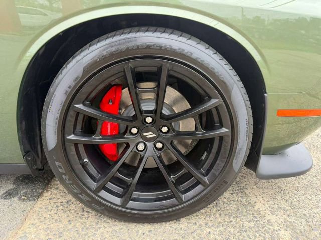 Used 2023 Dodge Challenger R/T w/ Shaker Package image 15