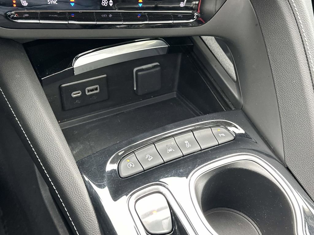 Certified 2023 Buick Envision Essence w/ Sport Touring Package image 31