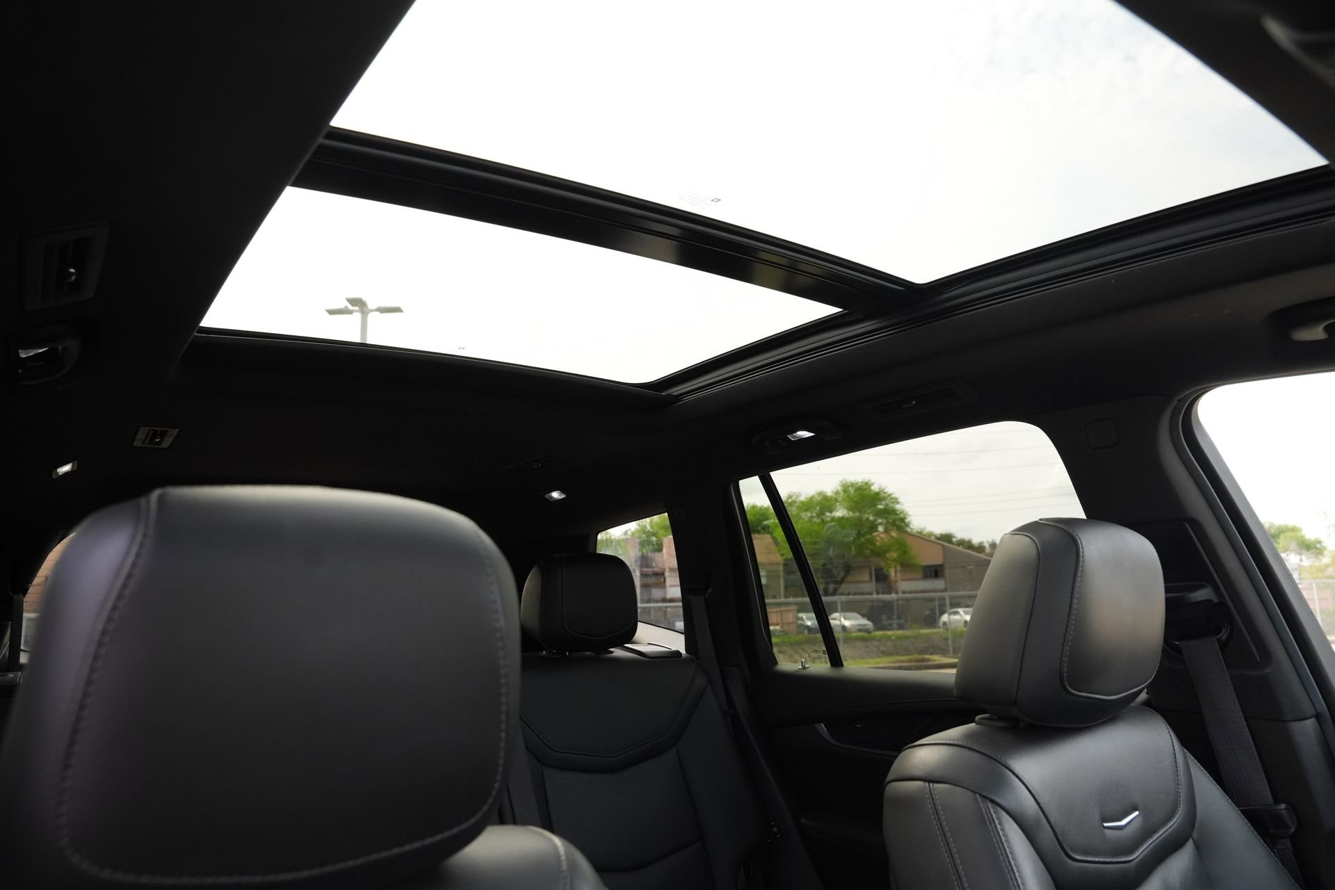 Used 2023 Cadillac XT6 Premium Luxury image 27