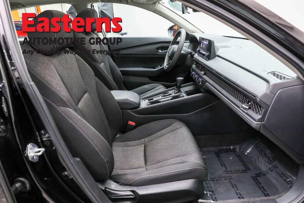 Used 2023 Honda Accord EX image 24