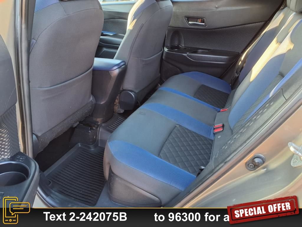Used 2021 Toyota C-HR XLE FWD image 14
