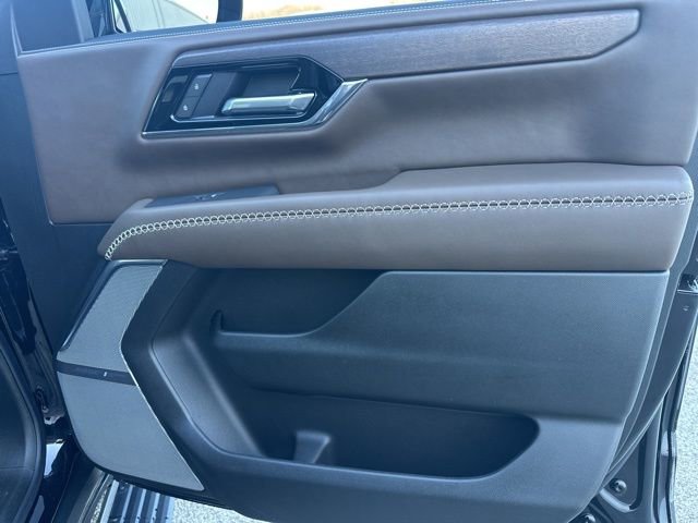 Used 2025 GMC Yukon Denali Ultimate w/ LPO, Floor Liner Package image 47