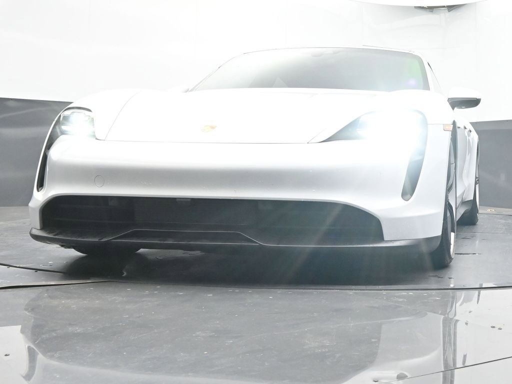 Used 2020 Porsche Taycan 4S image 47