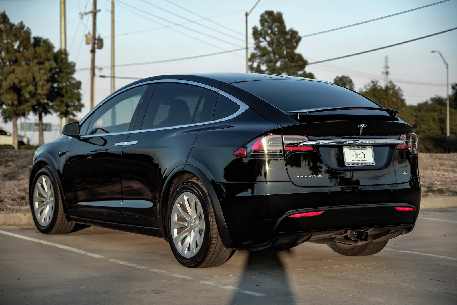 Used 2017 Tesla Model X 75D image 14