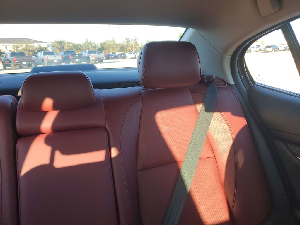 Used 2023 MAZDA MAZDA3 s image 14