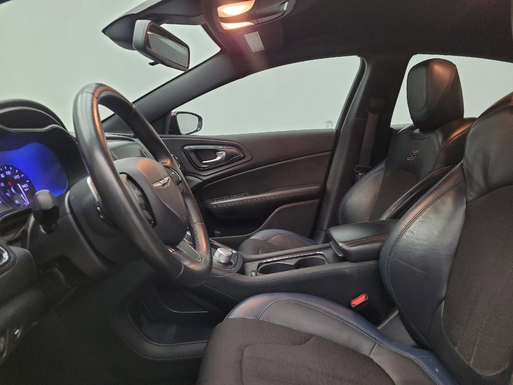 Used 2015 Chrysler 200 S image 17