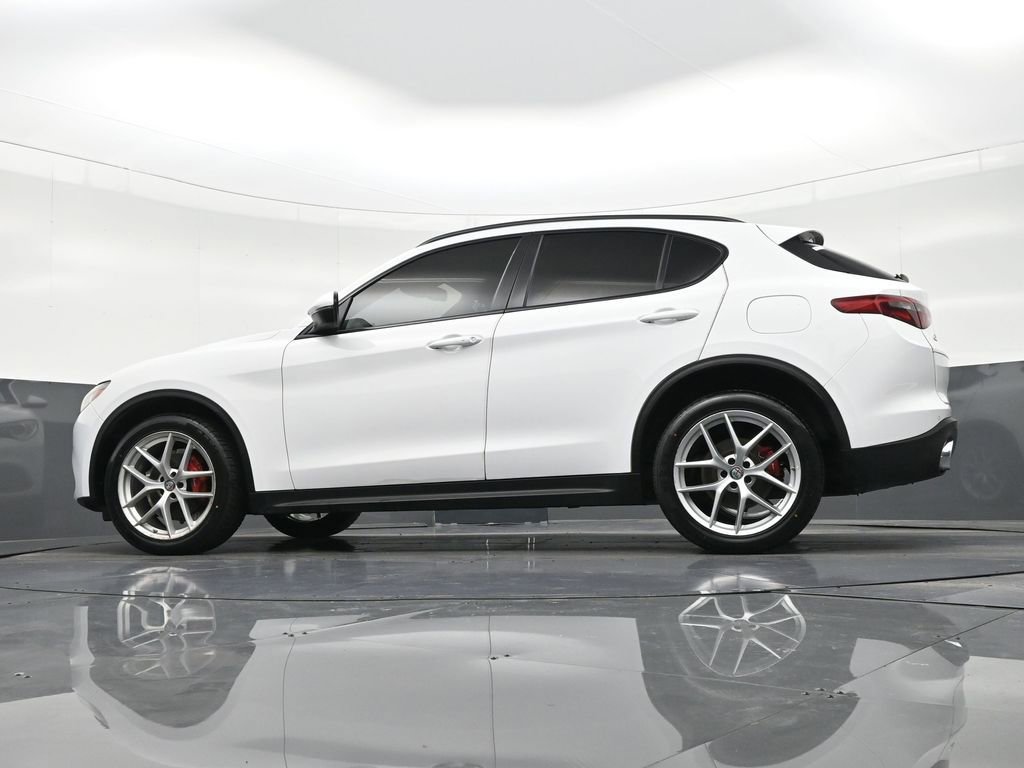 Used 2019 Alfa Romeo Stelvio Ti Sport w/ Quick Order Package 22S Sport image 26