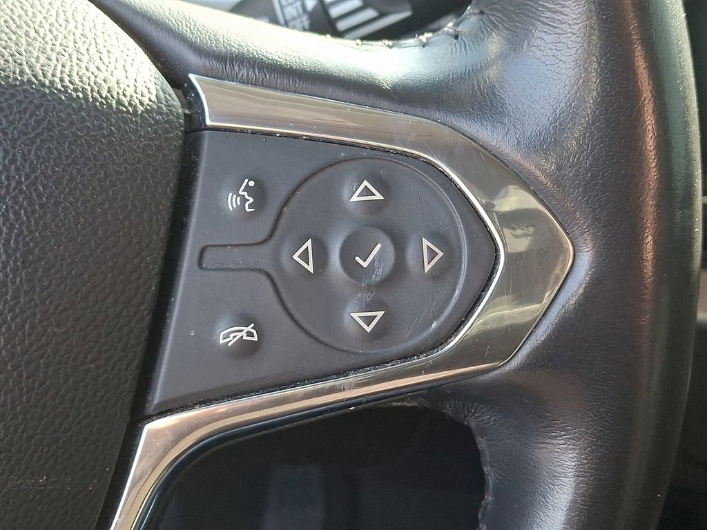 Used 2020 Chevrolet Traverse RS image 17