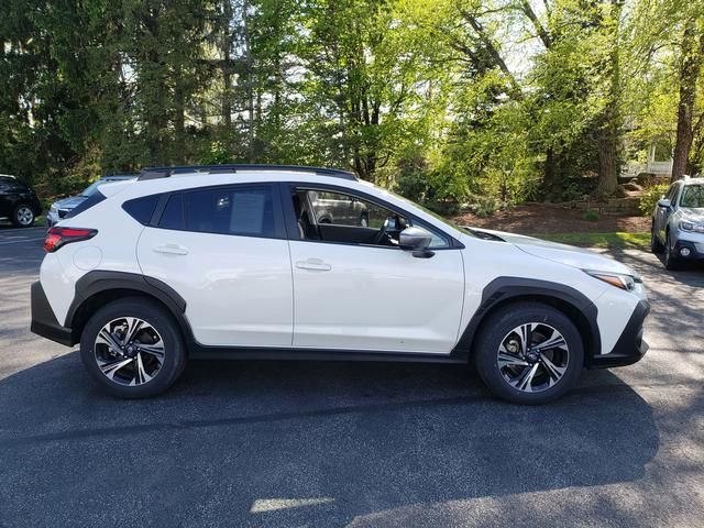 Certified 2025 Subaru Crosstrek 2.0i Premium AWD/4WD image 2