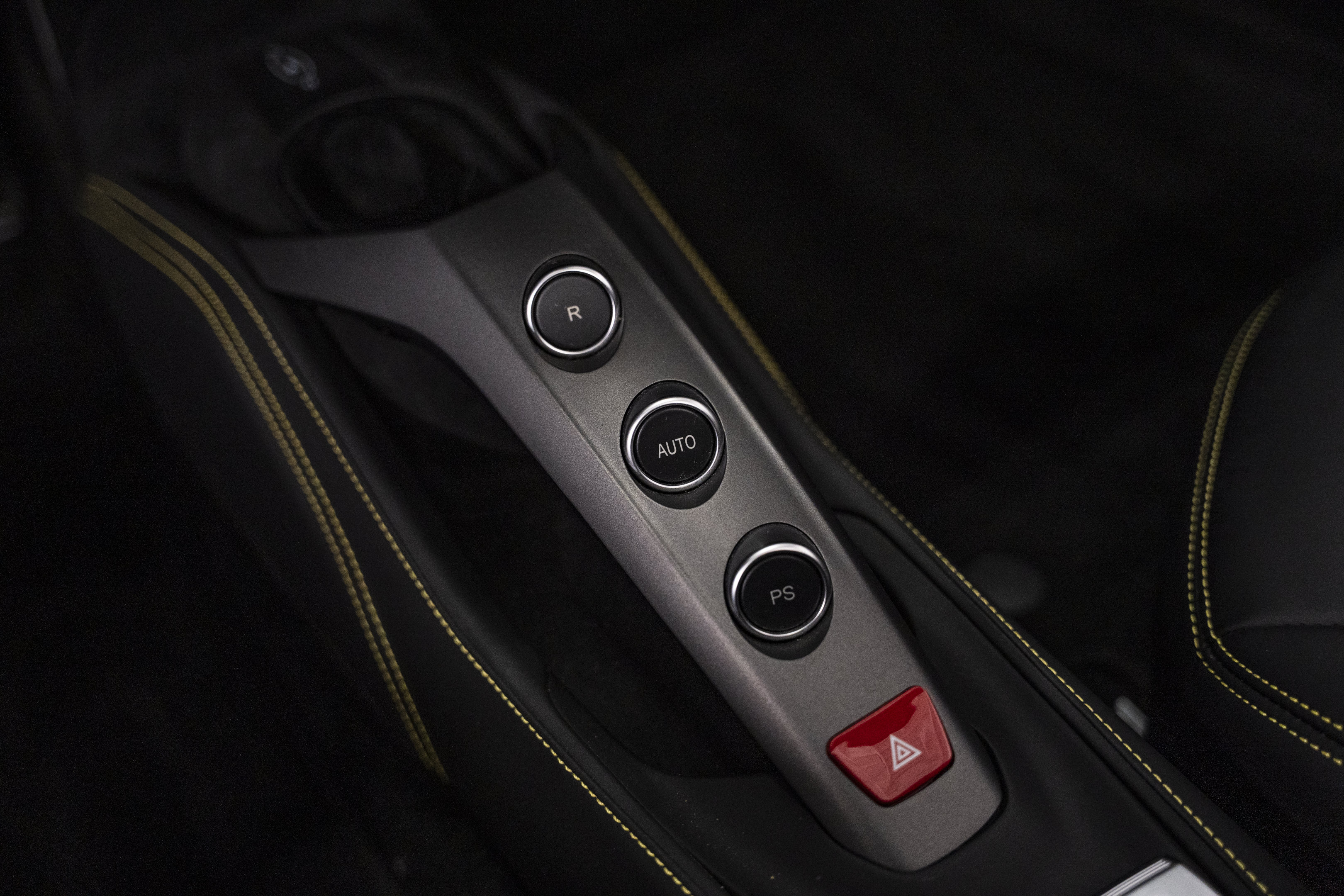 Used 2018 Ferrari 488 Spider RWD image 53